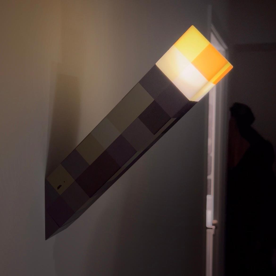 LED Lampa Yourcraft Torch™ (4 barvy)